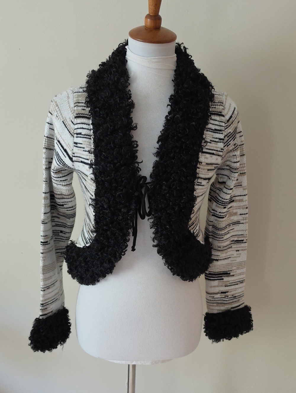 Fashion NovaBlack & White Textured Open-Front Women's Sweater with Faux Fur Trim